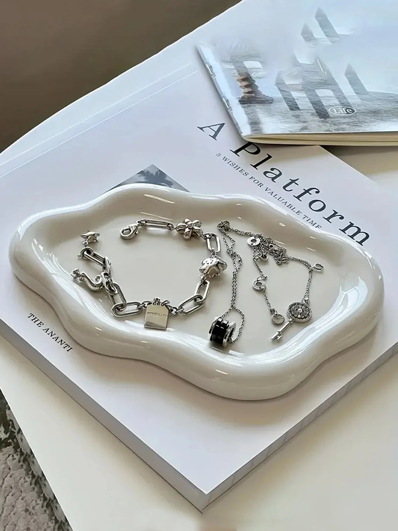 Cloud Tray